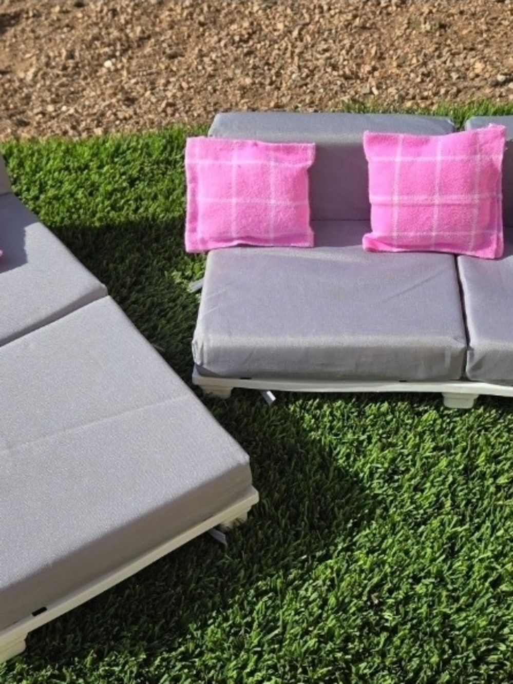 Dolls 18" Living Room Furniture with Four Beautiful Custom Pillows